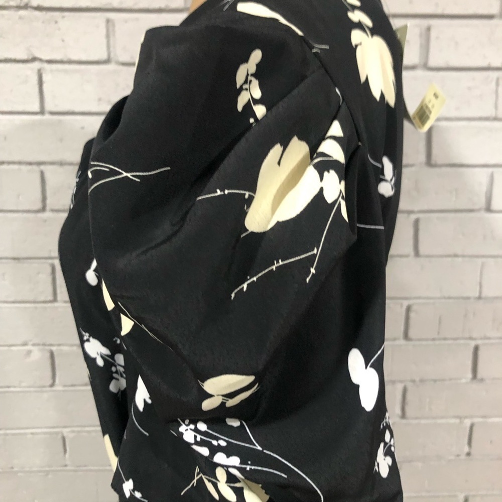 Miss Selfridge Women’s Floral Wrap Front Dress - Picture 6 of 10